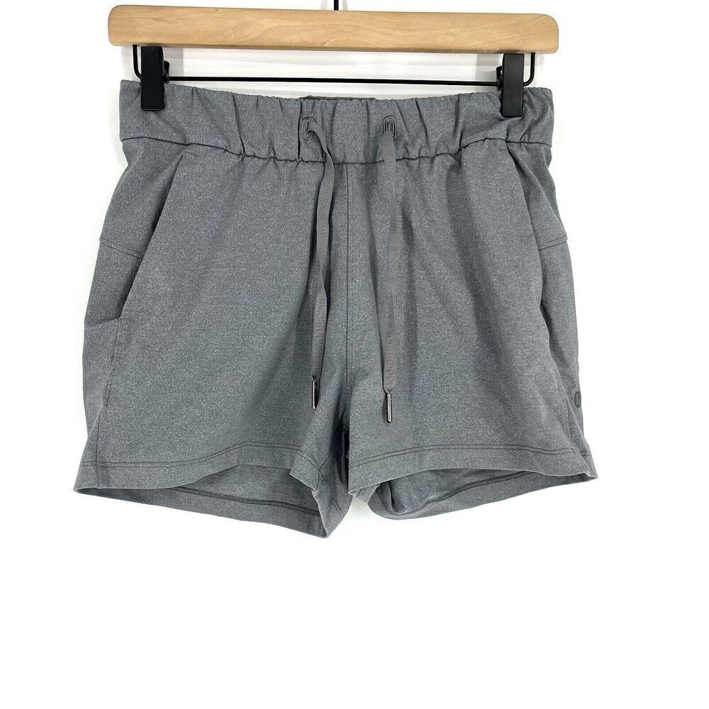 Lululemon Shorts Size 4 Womens Gray On The Fly Mid Rise Yoga Gym Athletic Run